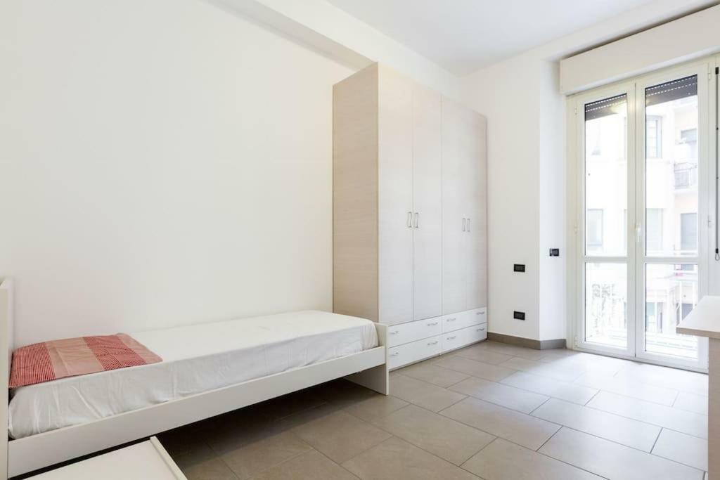 Spacious And New Apt In Citta Studi Milán Exterior foto
