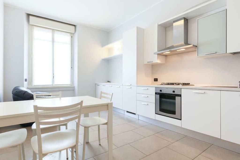 Spacious And New Apt In Citta Studi Milán Exterior foto