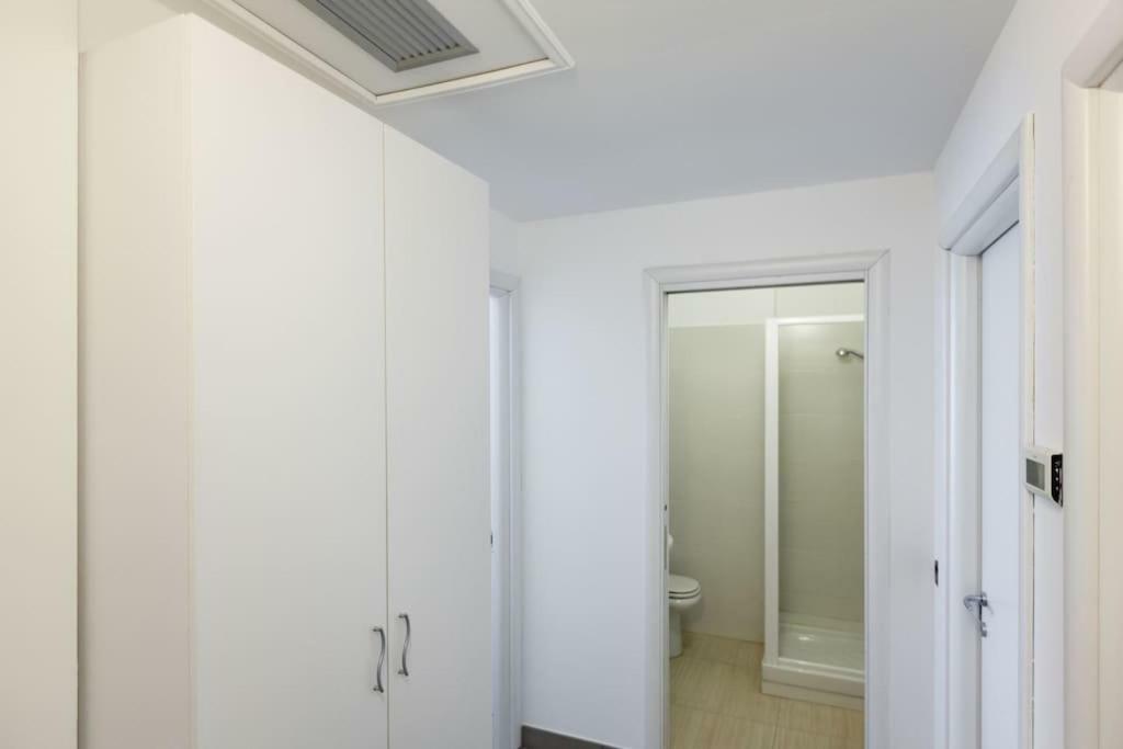 Spacious And New Apt In Citta Studi Milán Exterior foto