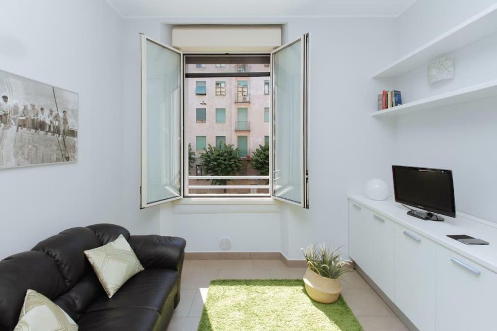 Spacious And New Apt In Citta Studi Milán Exterior foto