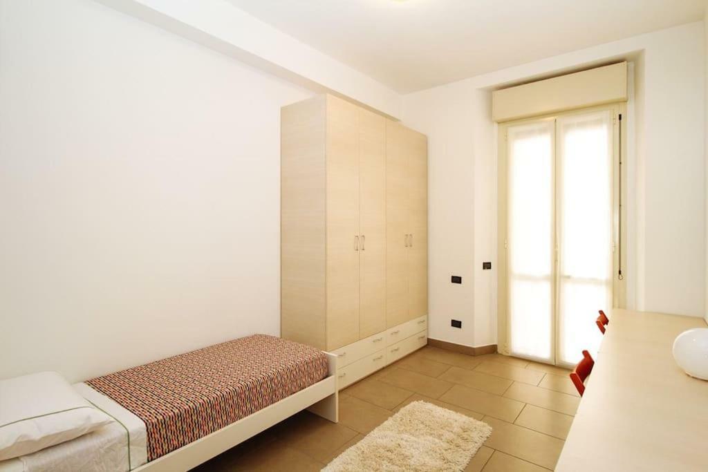 Spacious And New Apt In Citta Studi Milán Exterior foto