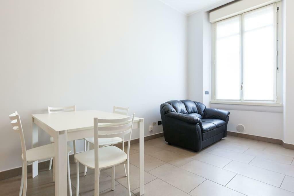 Spacious And New Apt In Citta Studi Milán Exterior foto